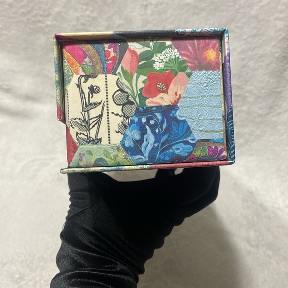 Colorful Hexagon Patterned Box - Picture 5 of 12